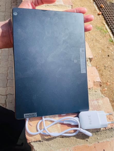 Lenovo tablet photo 5