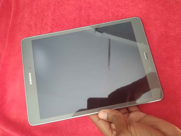 Galaxy Tab A f555 photo 1