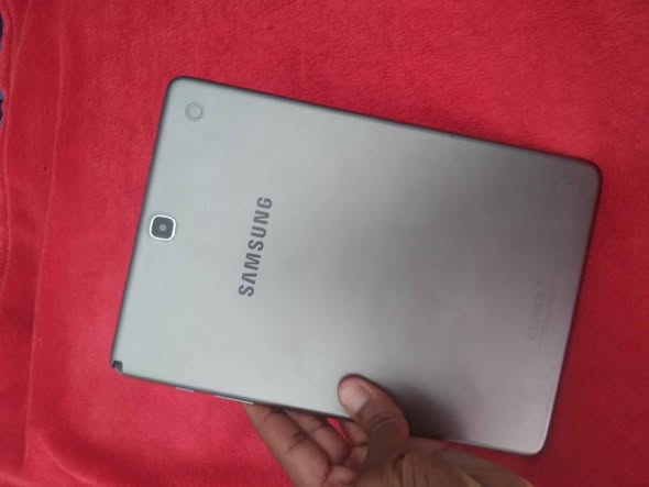 Galaxy Tab A f555 photo 2