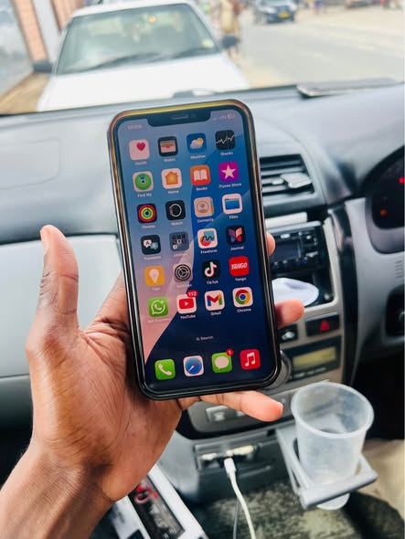 IPhone XS Max 256GB photo 2