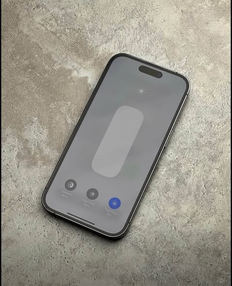 iPhone 14 Pro photo 2