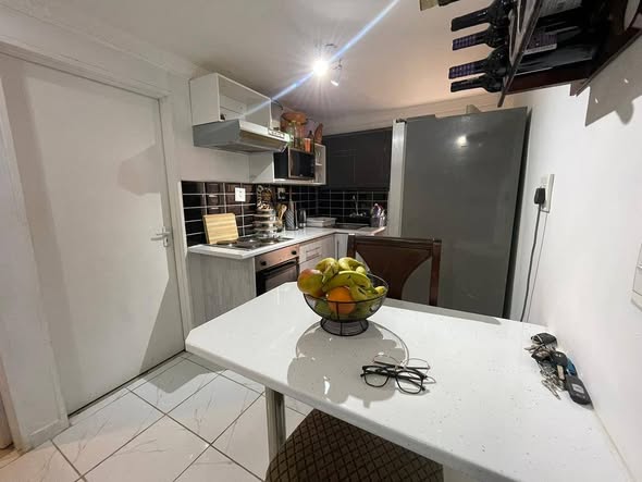 Flat for Sale- Otjomuise photo 2