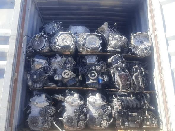 Engine photo 2
