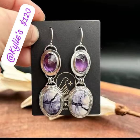 Earrings photo 1