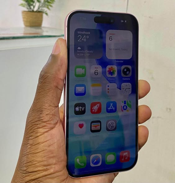 Iphone 15 128GB photo 1