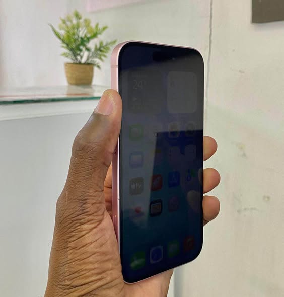 Iphone 15 128GB photo 4