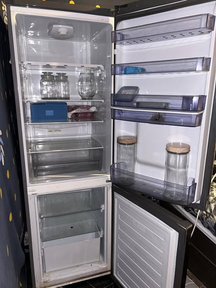 Second hand untampered fridges photo 4