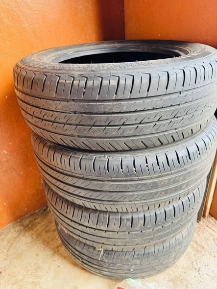 Tires photo 3
