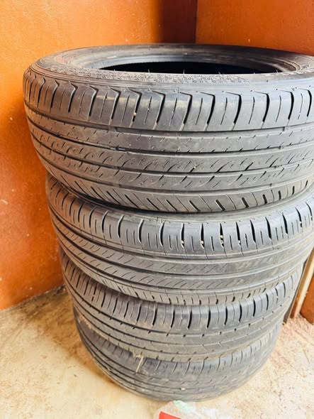 Tires photo 1