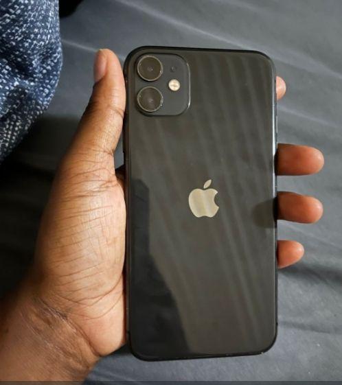 iPhone 11 photo 1