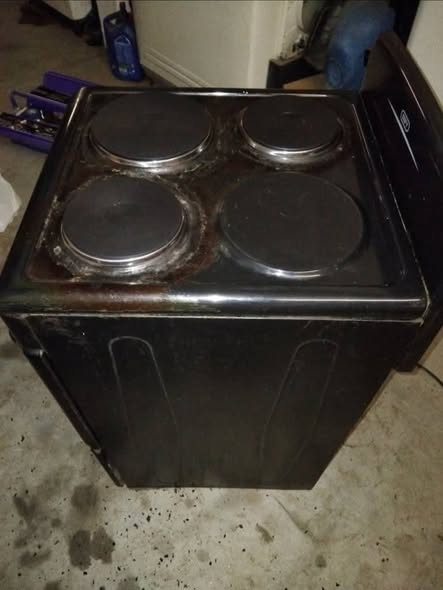 3 Plates stove photo 1