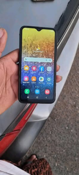 Samsung A10. 32GB photo 1