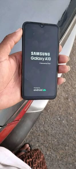 Samsung A10. 32GB photo 2