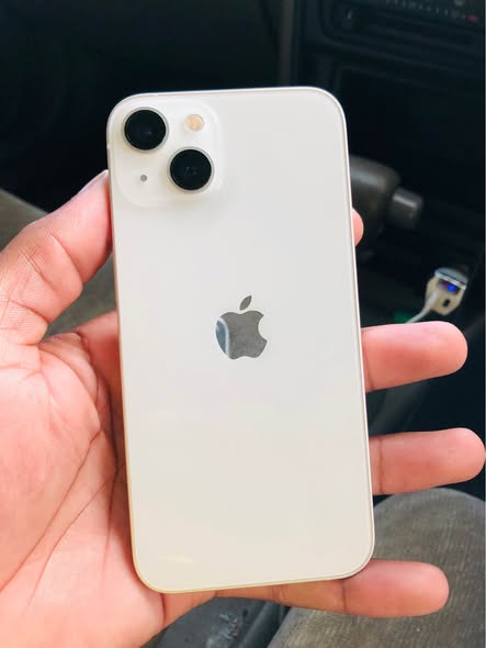 iPhone 13 photo 3