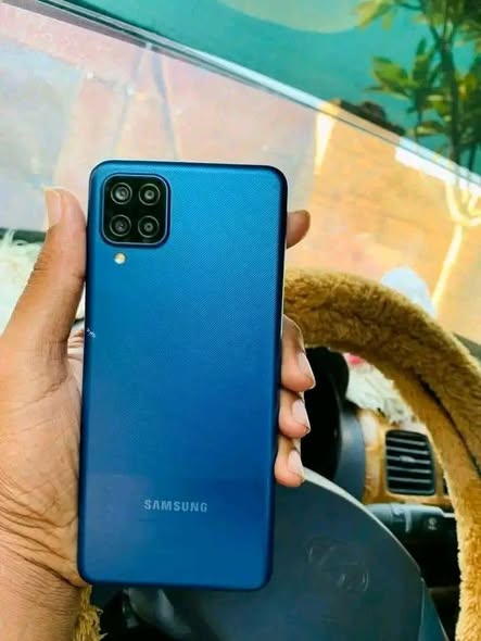 Samsung galaxy a12 photo 1