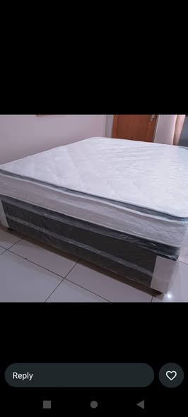 Queen size bed photo 1