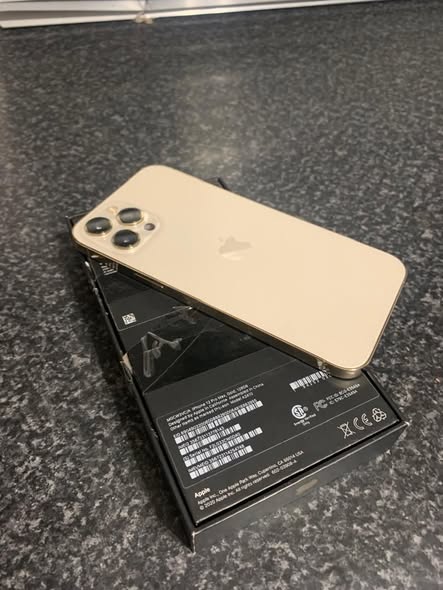 iPhone 12 Pro Max photo 3