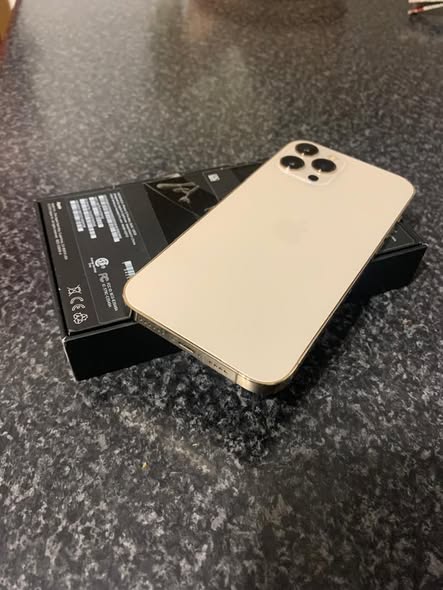 iPhone 12 Pro Max photo 4