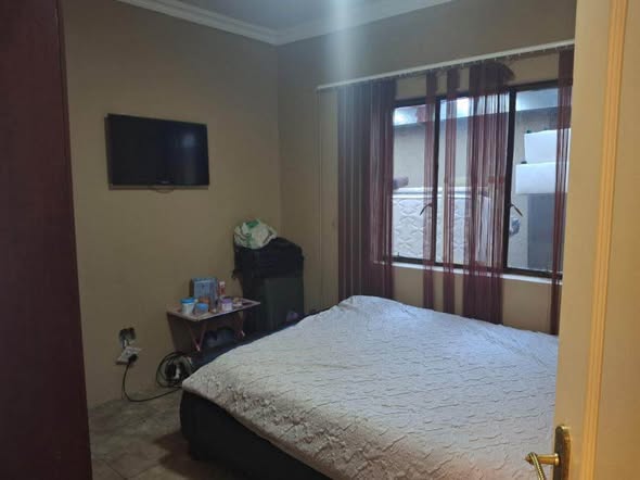 5 Bedroom Double-Storey House in Cimbebasia photo 5
