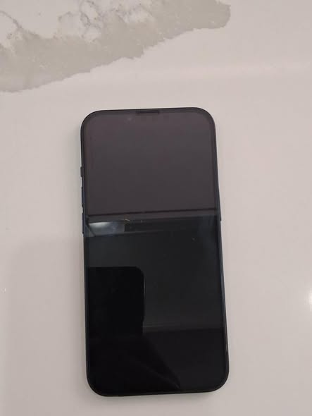 iPhone 13 photo 2