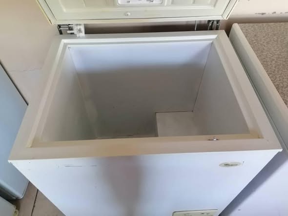 Deep freezer photo 2
