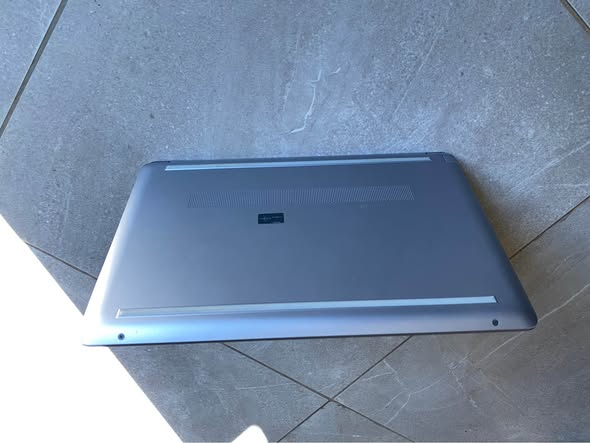 HP 250 G8 photo 1