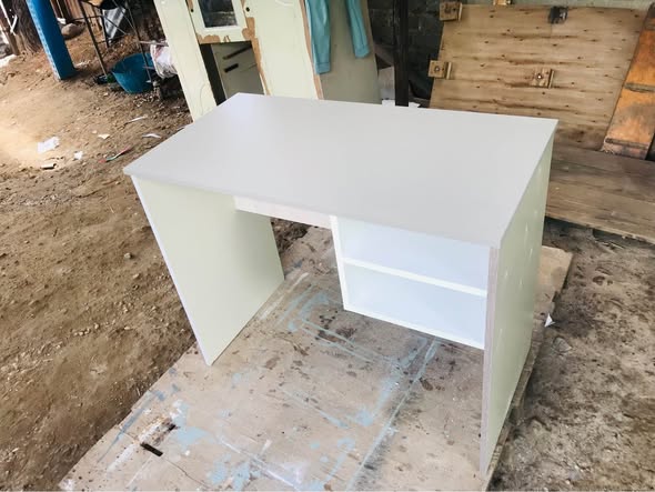 Study table photo 5