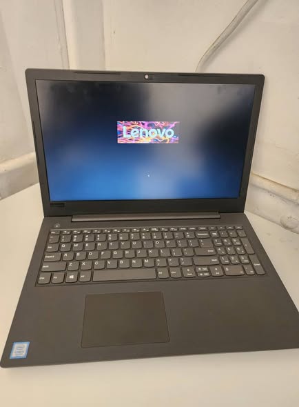 Lenovo laptop photo 4