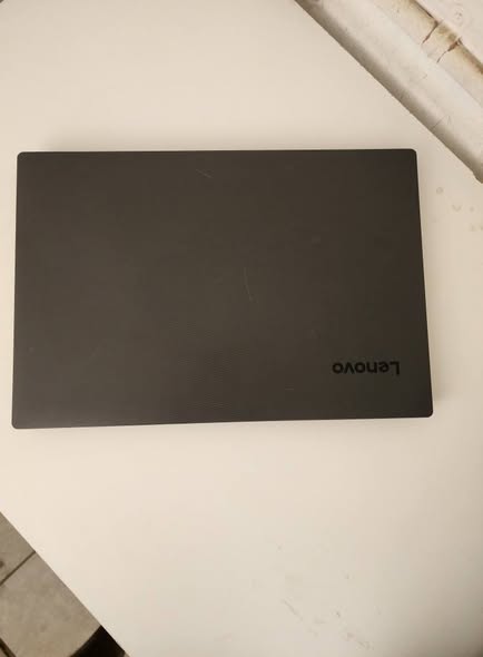 Lenovo laptop photo 3