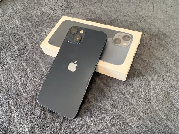 iPhone 13 128GB photo 1