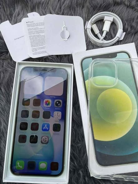 IPHONE 12  64GB photo 3