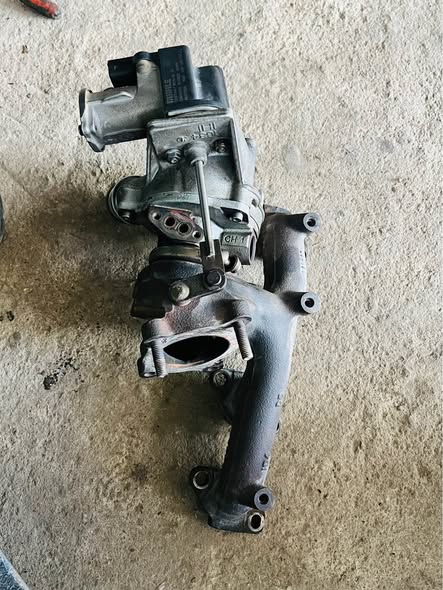 Polo CBZ turbo photo 1