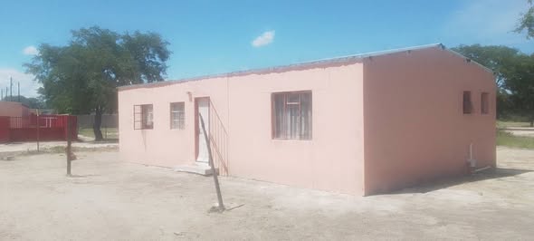 House for sale photo 2