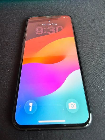 iPhone 11 Pro photo 1
