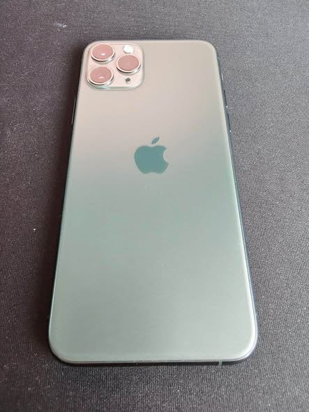 iPhone 11 Pro photo 2