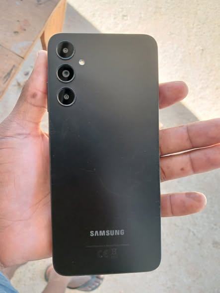 Samsung A05s photo 2