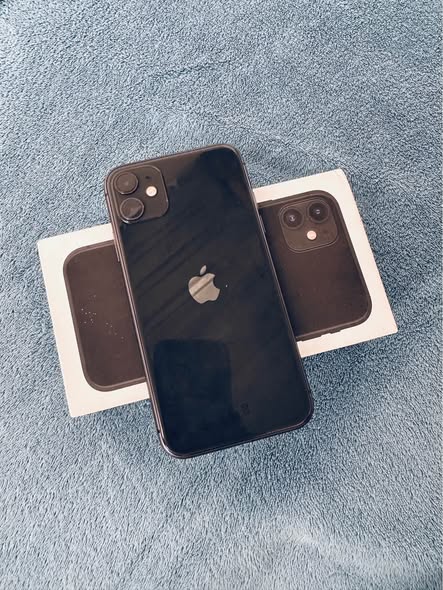 iPhone 11 128GB photo 4