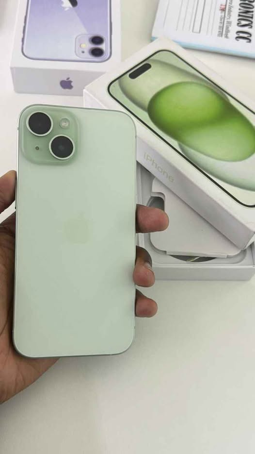 iPhone 15 photo 1