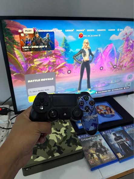 Ps4 1tb photo 1