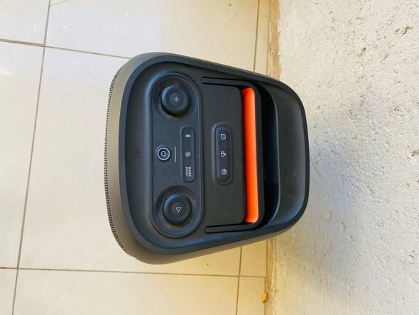JBL speaker photo 4