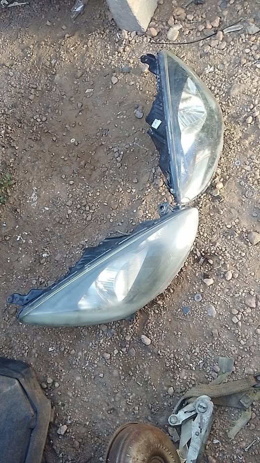 Mazda demio lights photo 1