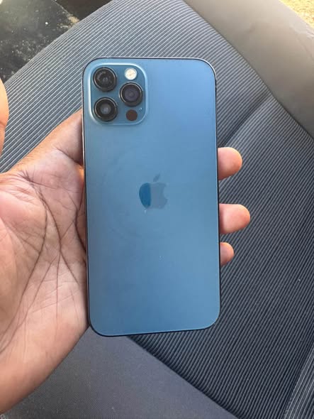 iPhone 12 Pro photo 2