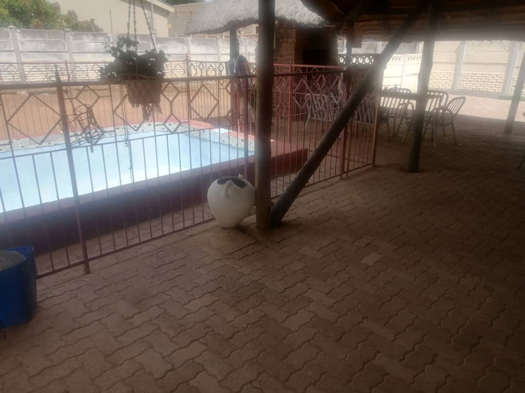 House For Sale - Tsumeb Ext 4 photo 6