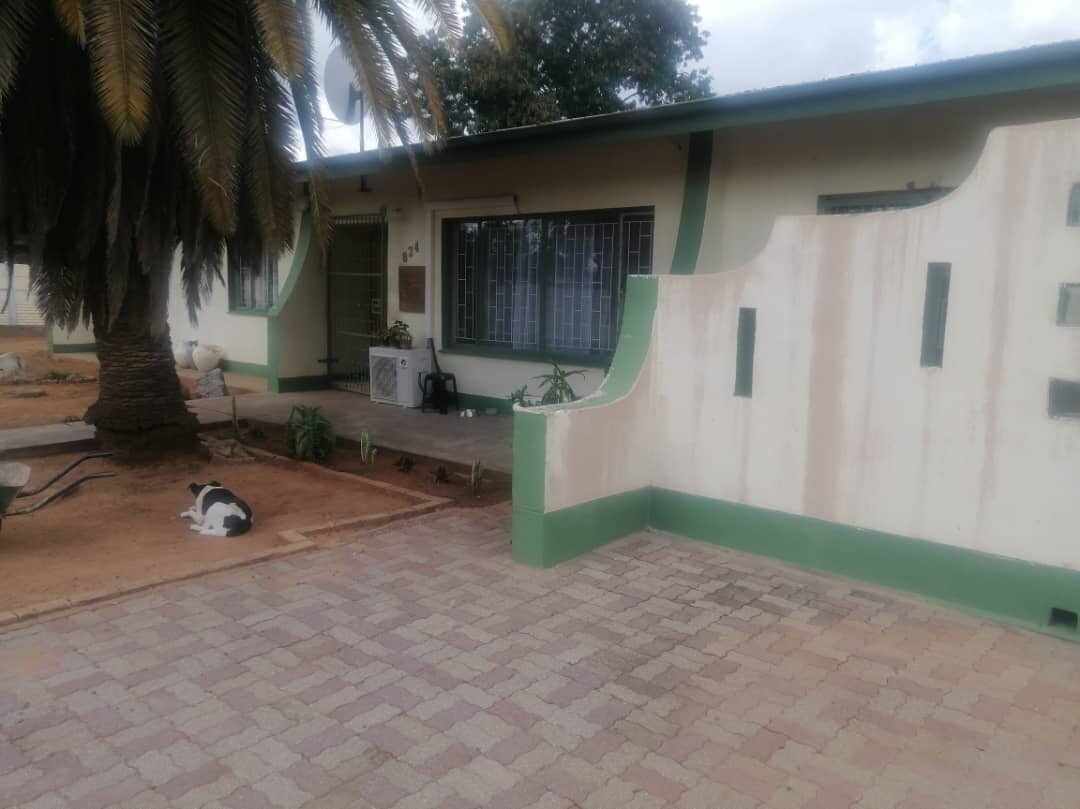House For Sale - Tsumeb Ext 4 photo 3