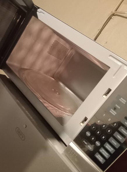 Defy microwave photo 2