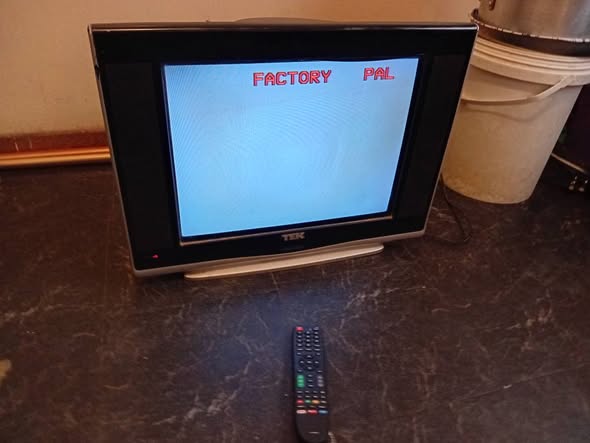 TEK TV with remote photo 1