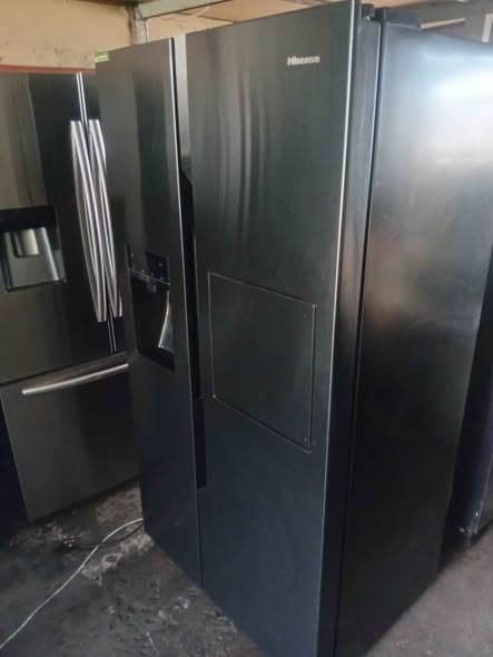 Hisense double door fridge photo 2