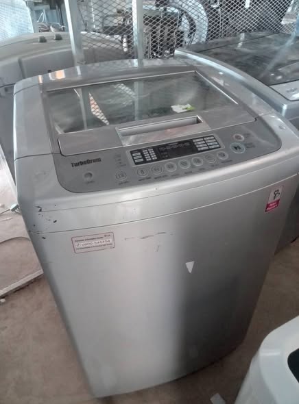14kg LG top loader automatic washing machine photo 1