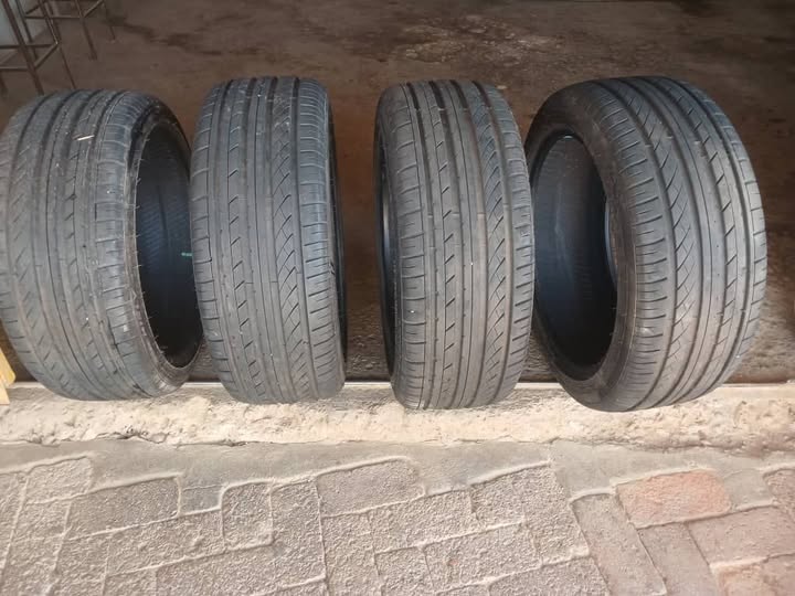 Tires photo 1