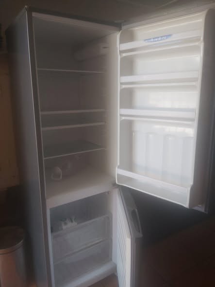 Defy Fridge photo 3